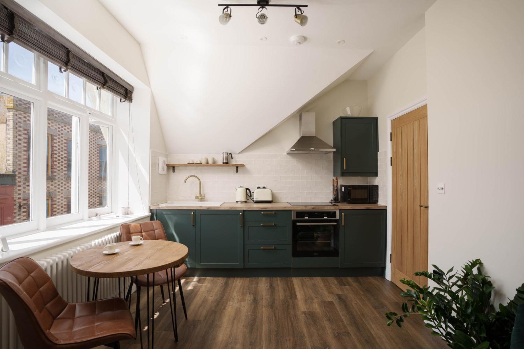 Modern Central One Bedroom Apartment In פנזאנס מראה חיצוני תמונה